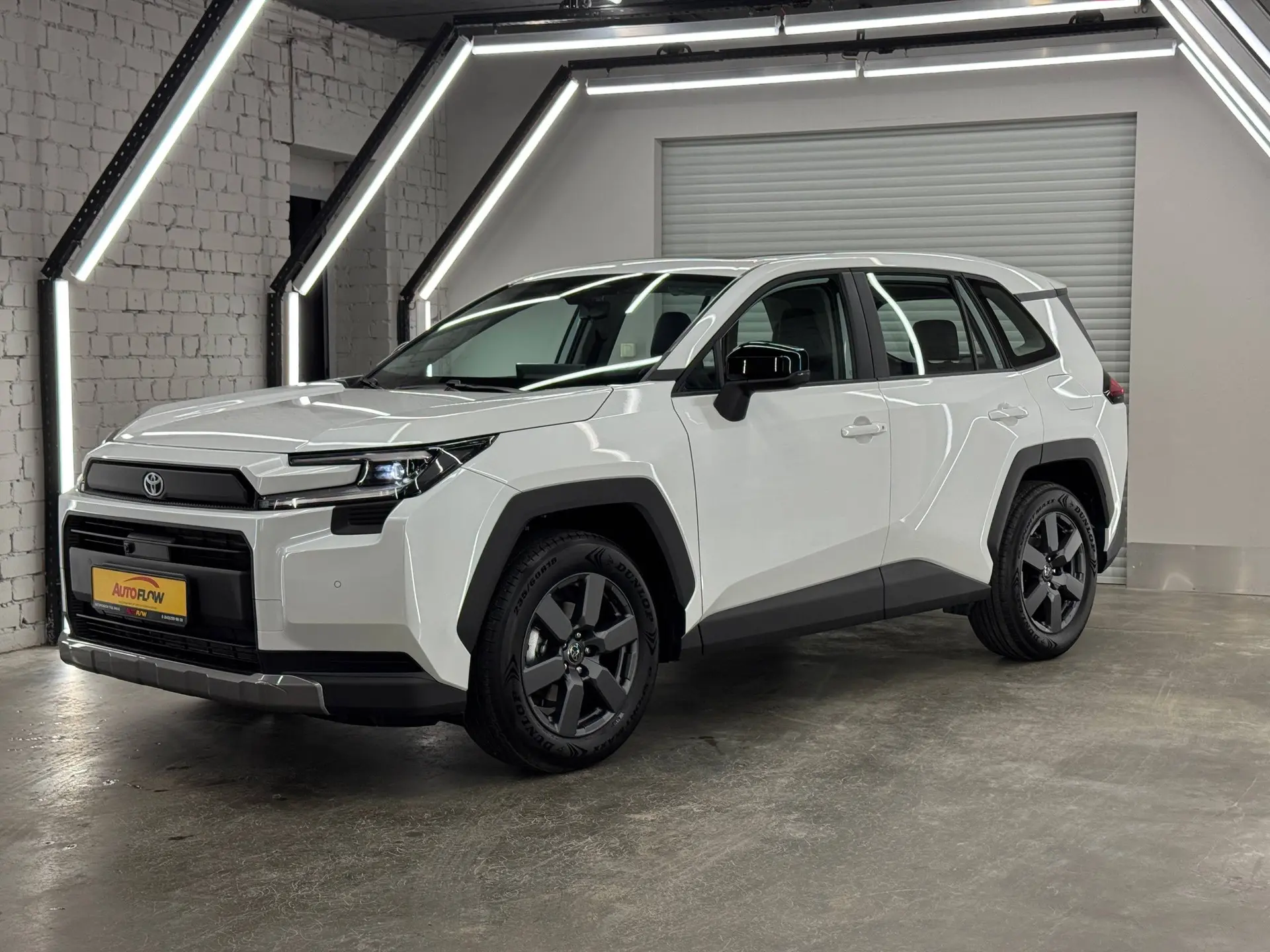 В продаже новый Toyota RAV4!
