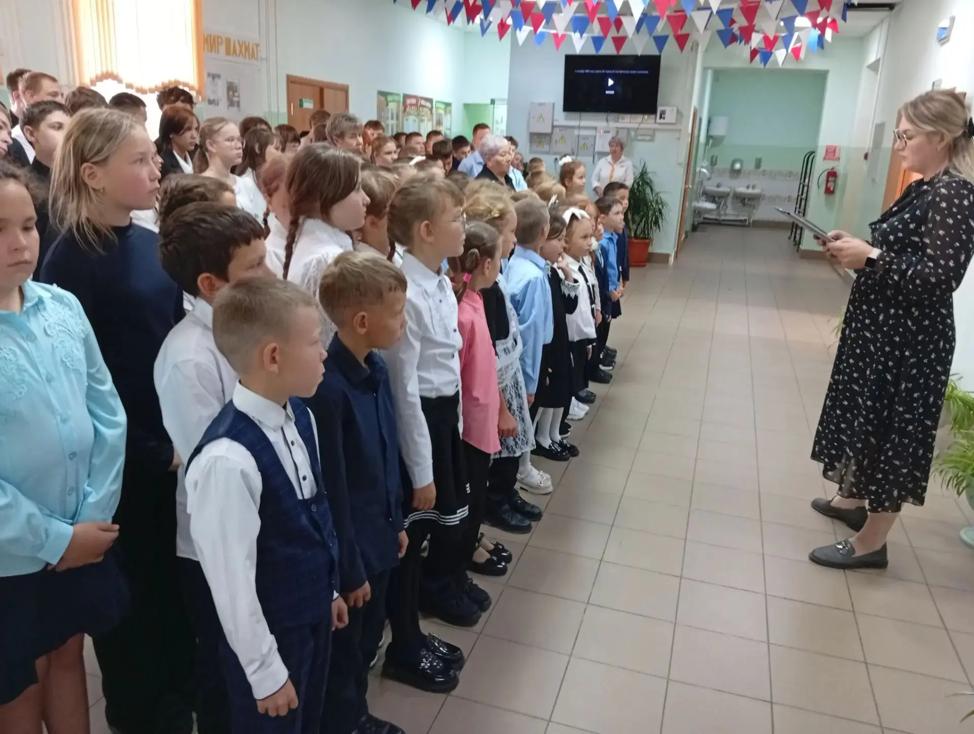🕯️3 сентября в нашей школе состоялась линейка, посвящённая Дню солидарности в борьбе с...