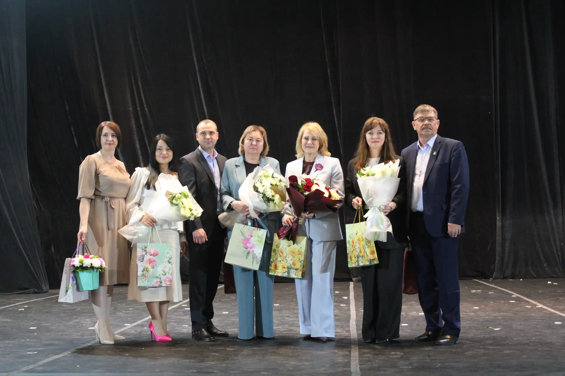 🎉В преддверии Дня социального работника во Дворце культуры «Амбассадор» прошёл торжест...