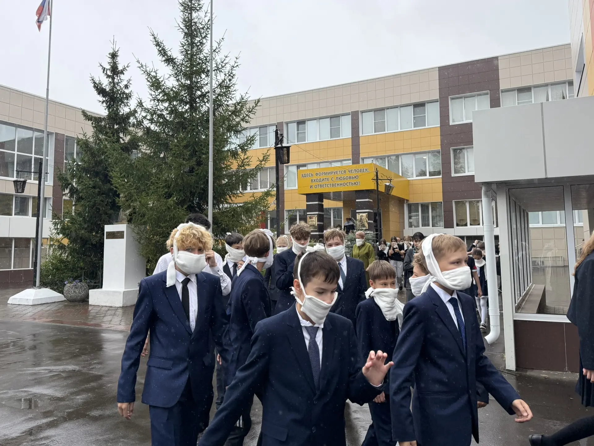 Сегодня в лицее прошла тренировочная эвакуация🚨