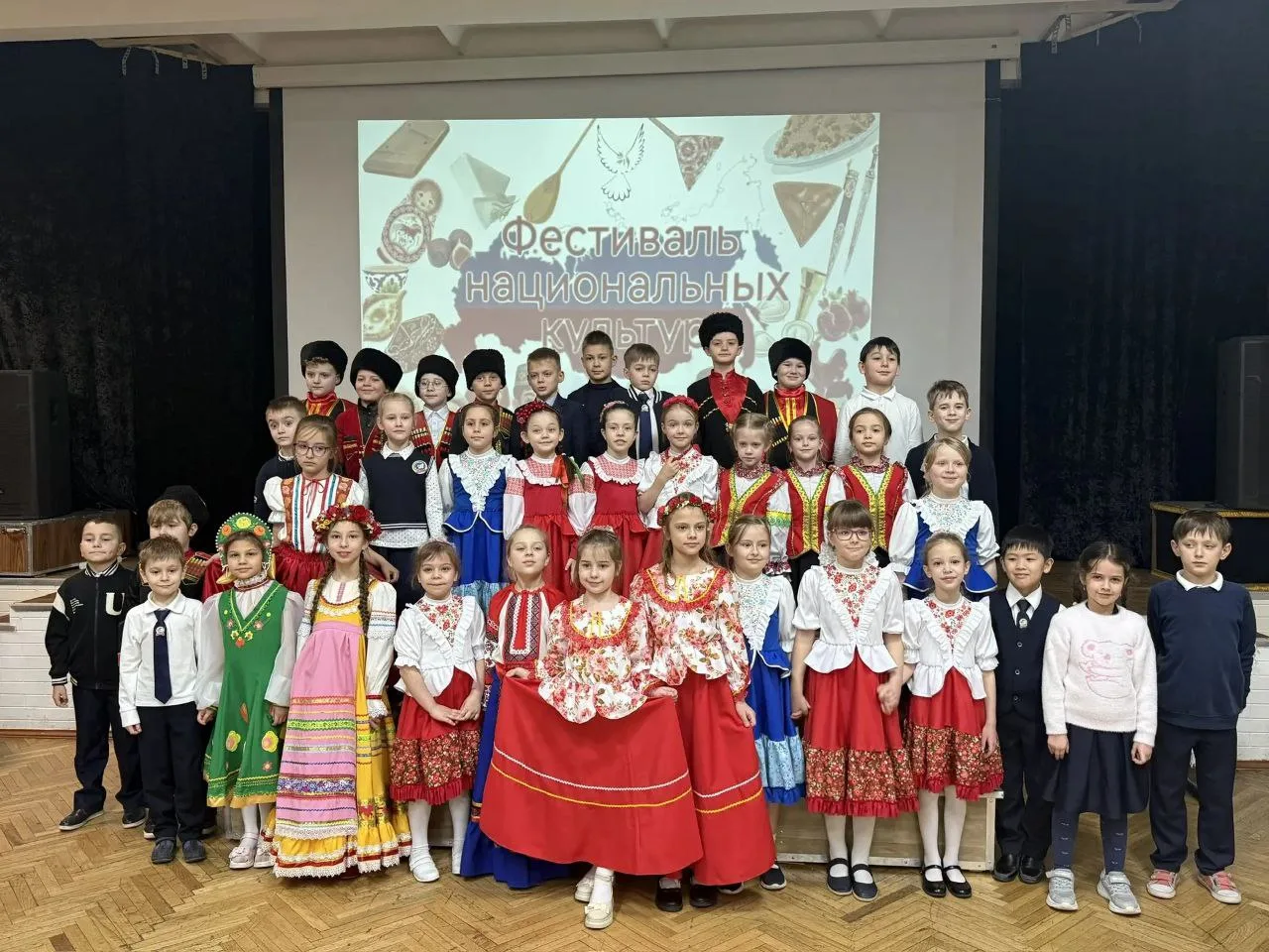 В нашей стране проживает огромное количество народов, каждый из которых обладает уникальной историей