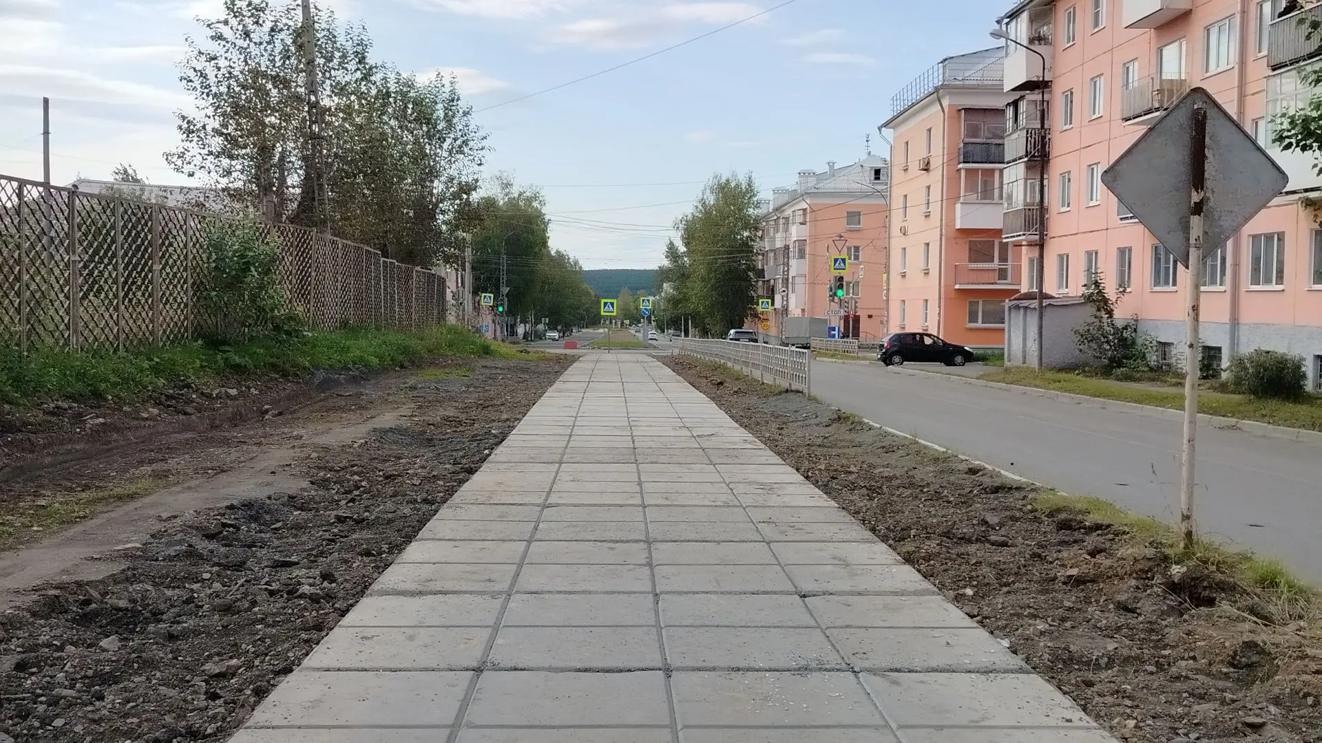 🚜 После прокладки трассы Северопесчанского водовода на улице Фрунзе подрядная организа...