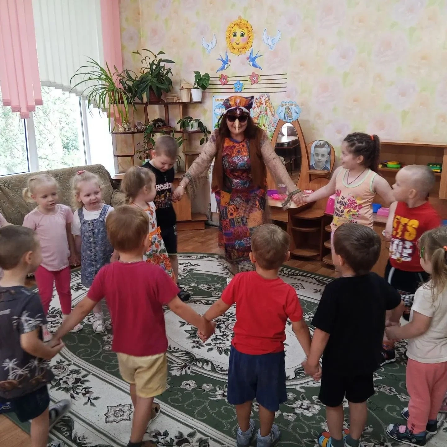 🪗 День народных традиций и забав! 
   Как замечательно, что в России отмечается день фольклора!    
