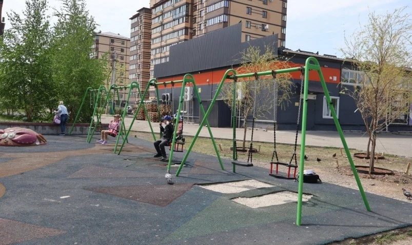 В Уссурийске заменят покрытие детской площадки в парке имени Кузьменчука

В Уссурийске планируют обн
