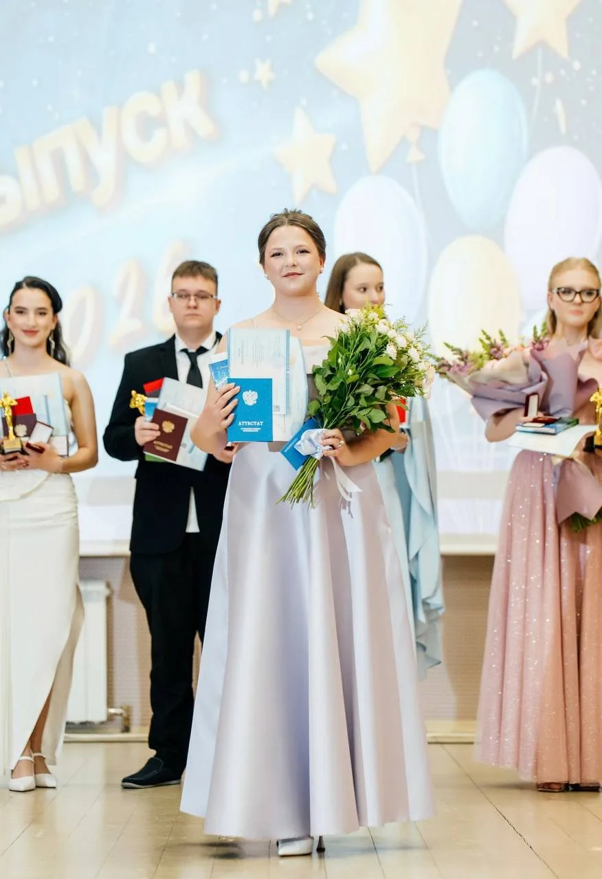 ⚡️ГОРДОСТЬ ШКОЛЫ №65⚡️

⭐️ВАЛЕРИЯ БОБРИК - выпускница 11Б класса (классный руководитель - Колганова 