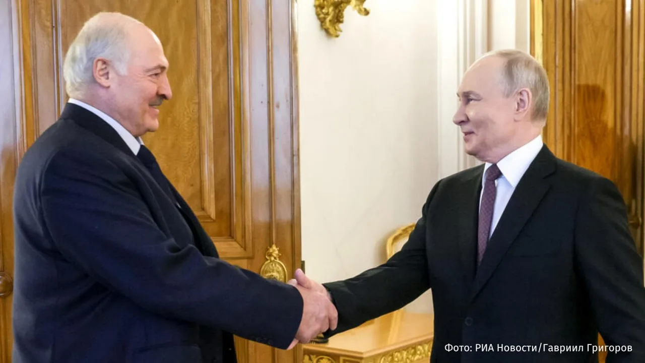 Президент Белоруссии Александр Лукашенко сообщил, что договорился встретиться с Владимиром Путиным в