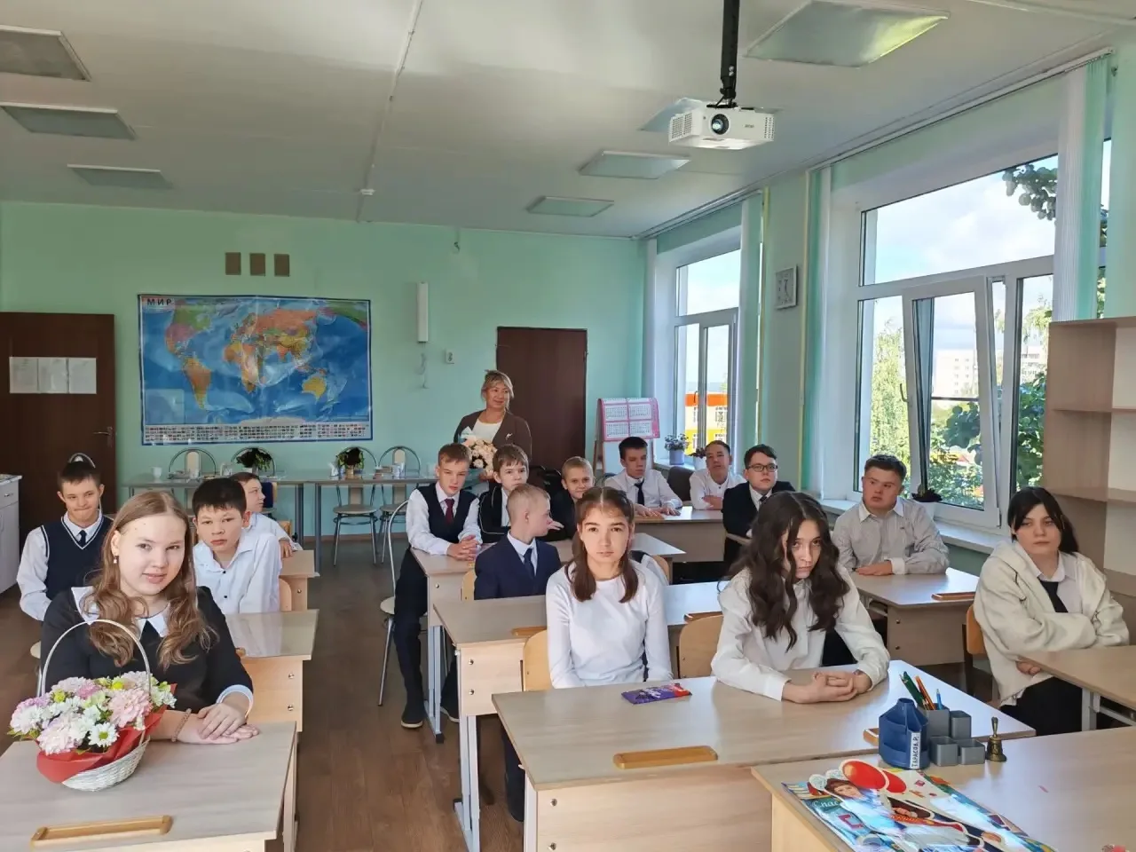 ДЕНЬ ЗНАНИЙ В 7-Х КЛАССАХ: СТАРТ НОВОГО УЧЕБНОГО ГОДА