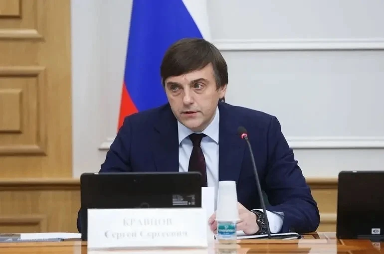 Устный экзамен по истории перед ОГЭ в 9-м классе введут в 2027-2028 учебном году — Кравцов С началом