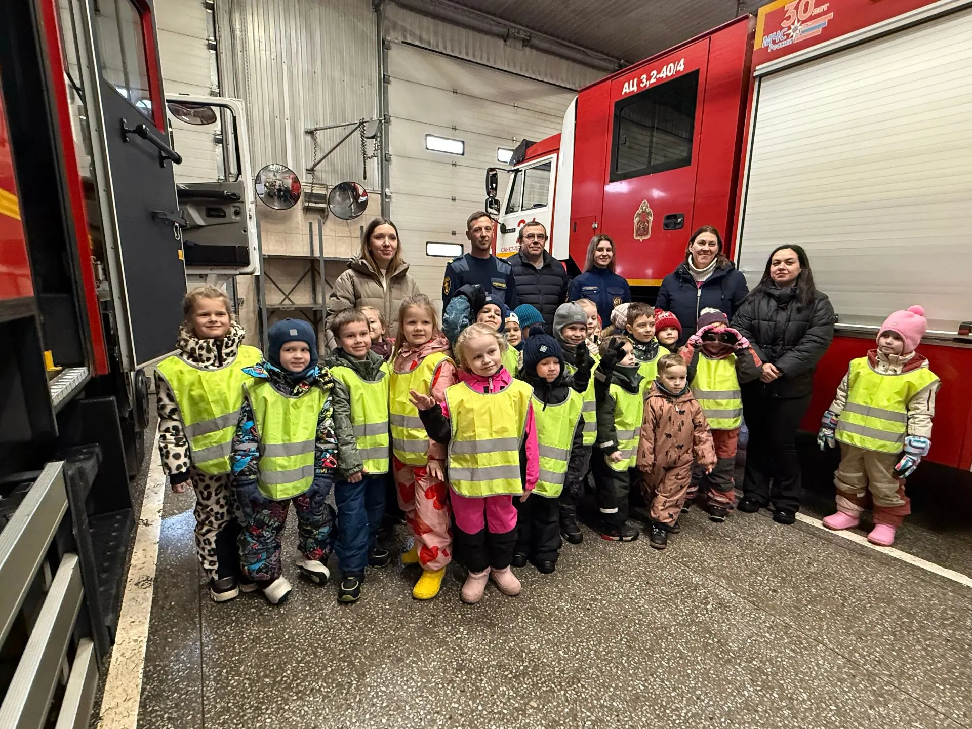 🚒Пожарно-спасательные отряды: главное за неделю   ⭐ПСО Выборгского района В гости к пожарным пришли 