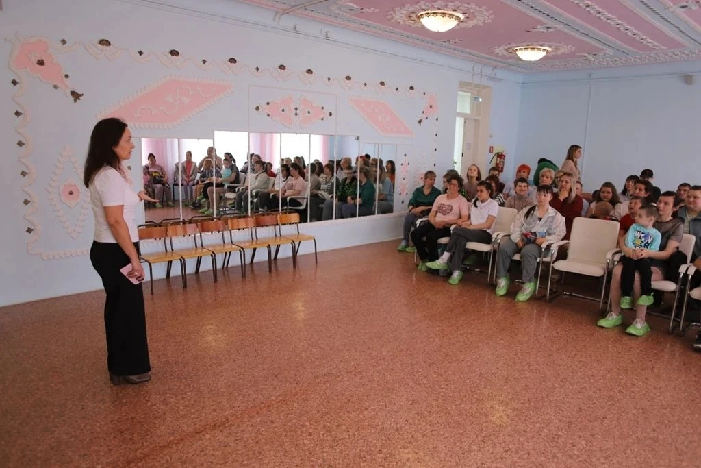 🎈Накануне Дня защиты детей городское общество инвалидов и Центр помощи семье и детям «...