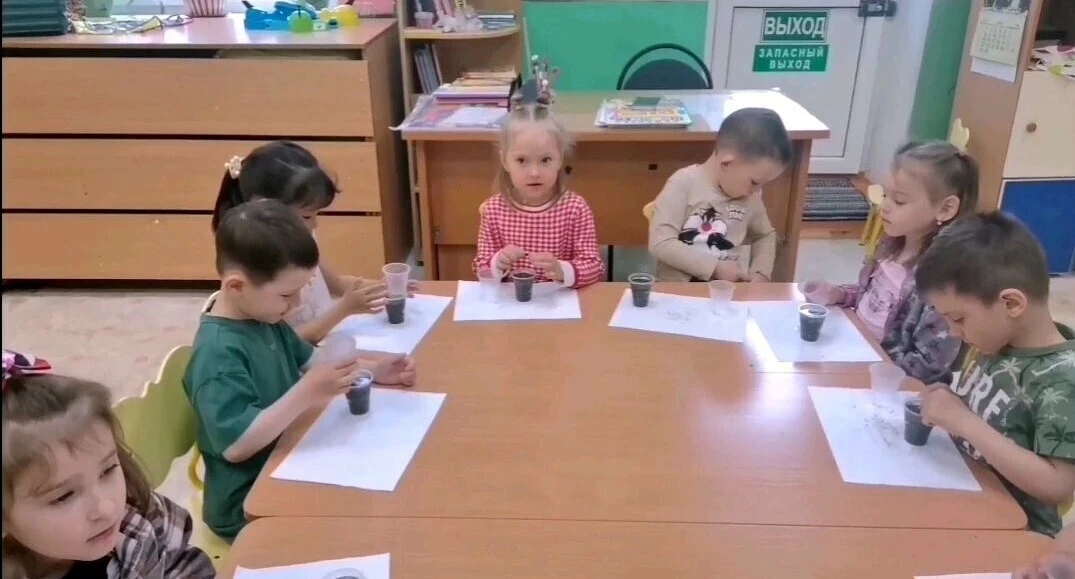 С воспитанниками средней группы "Почемучки" было проведено экологическое занятие по теме "Червячок -