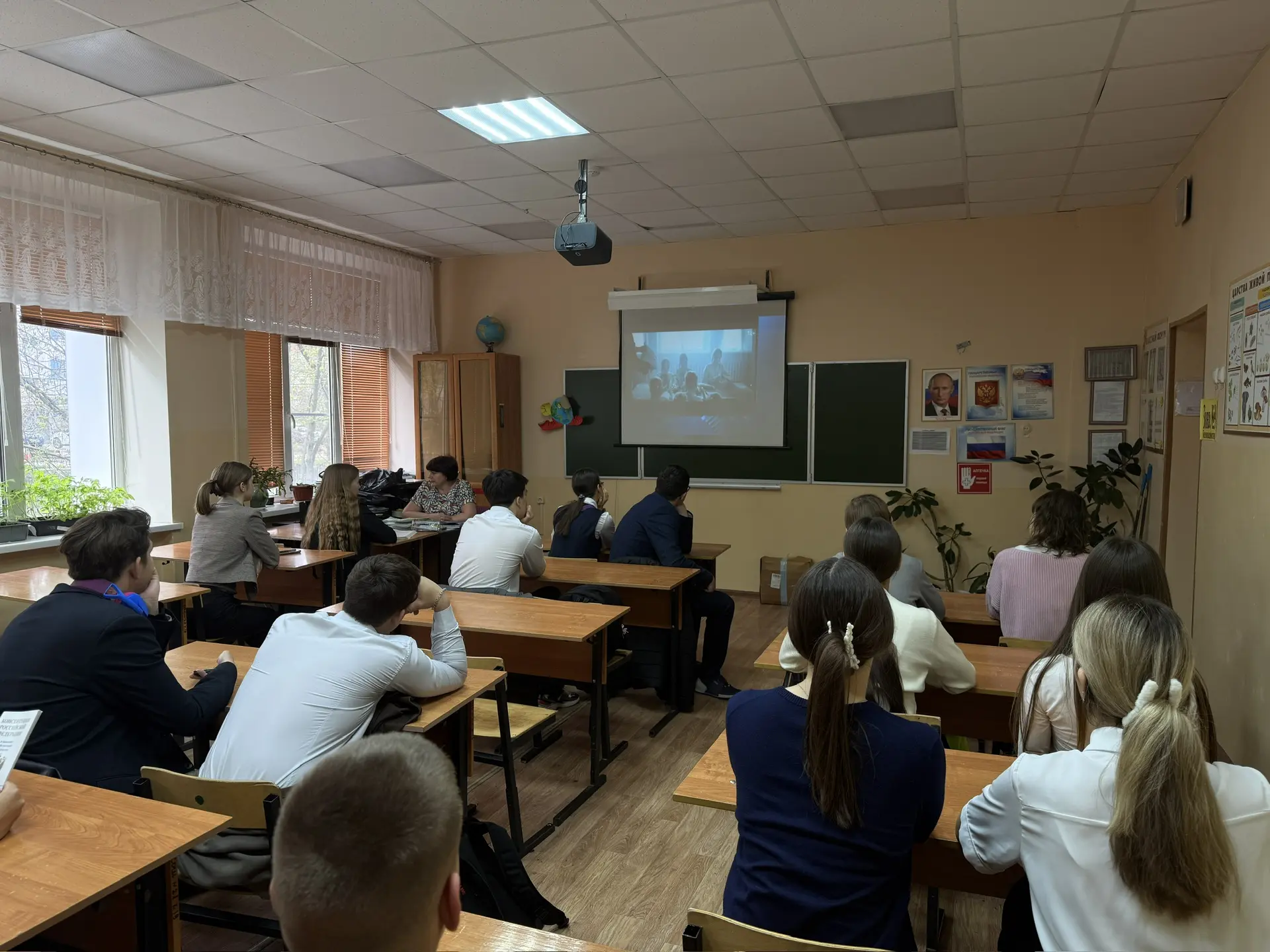 «Мы не имеем права забывать»: в 28-й школе прошёл урок памяти.   С 13 по 19 апреля 2026 года в Белго