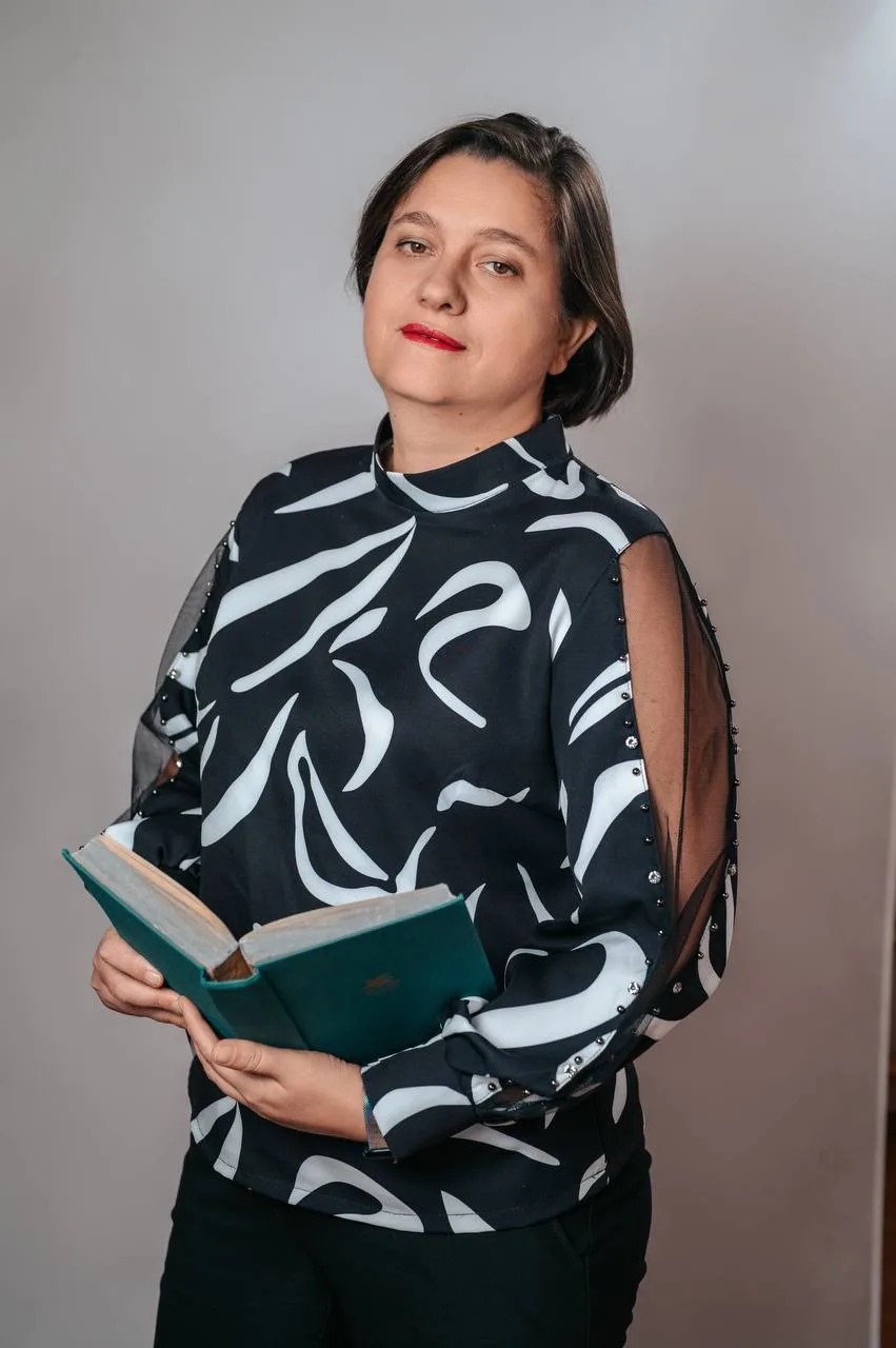 Сегодня свой день рождения отмечает Филипченко Лариса Вячеславна, учитель информатики М...