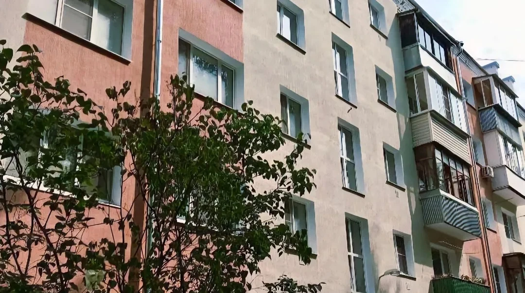 🏠 В Климовске завершили капремонт дома на Заводской

🔹В доме № 10 на улице Заводской, построенном 