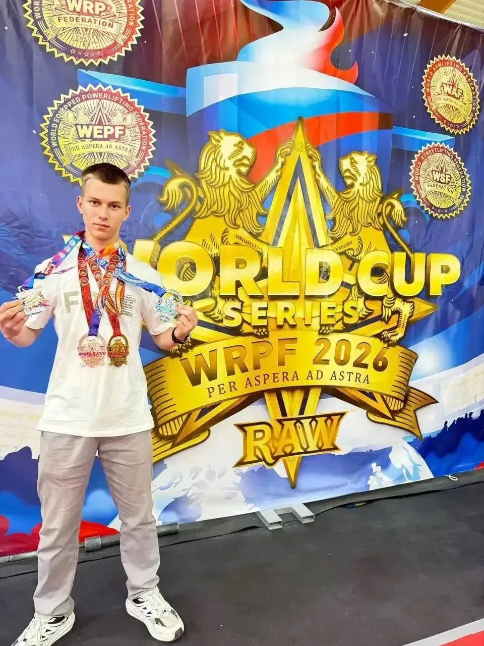 💪 Чемпион покоряет Санкт-Петербург!