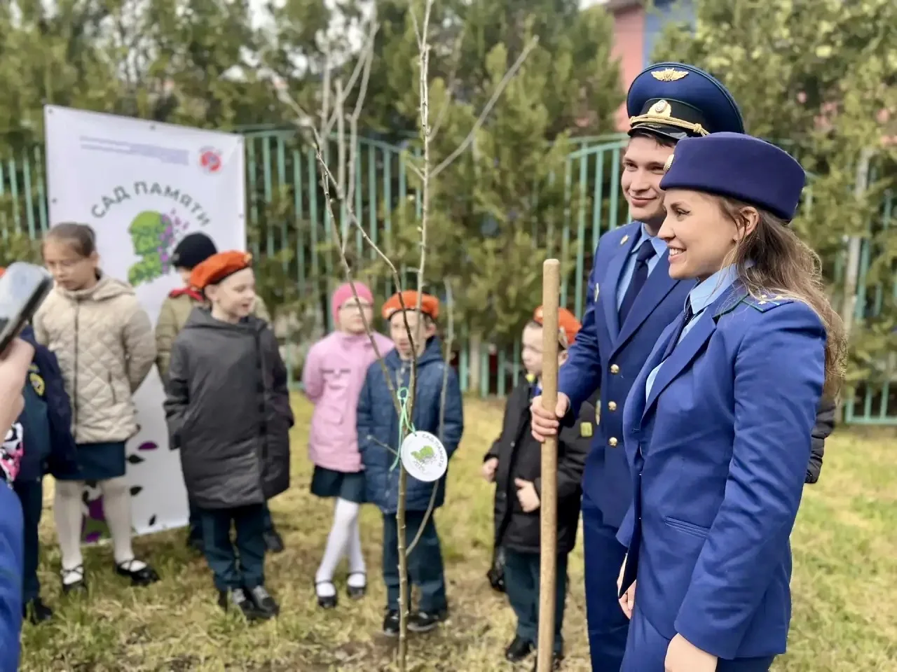 Акция «Сад памяти» в нашей школе!🌳  📌24 апреля МБОУ «Школа-гимназия, детский сад № 25» приняла участ