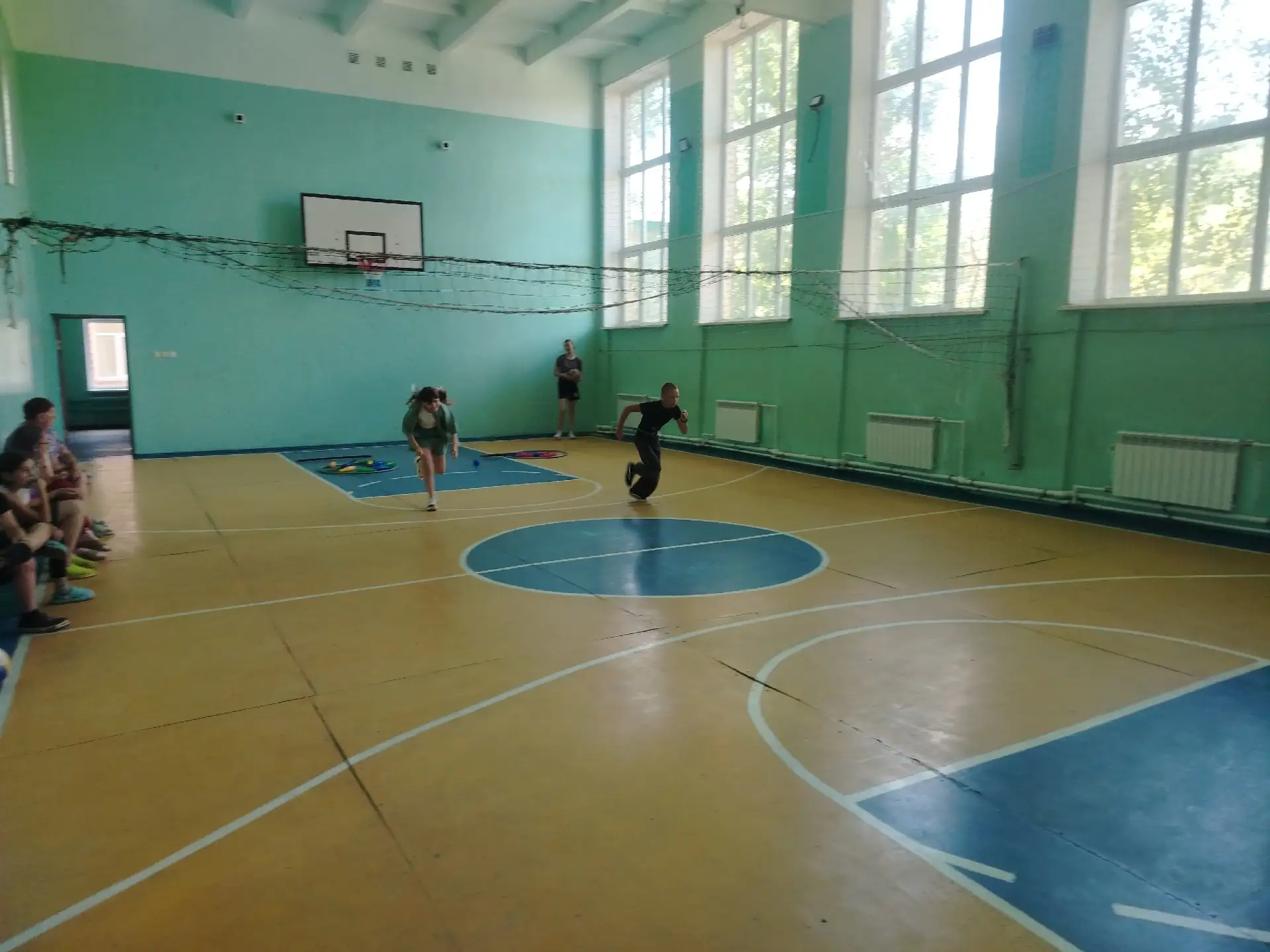 6 день - День здоровья и спорта.
8 июня в лагере с дневным пребыванием "Солнышко" прошел День и здор