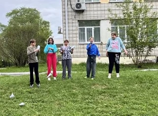 День запуска воздушных змеев и бумажных самолётов