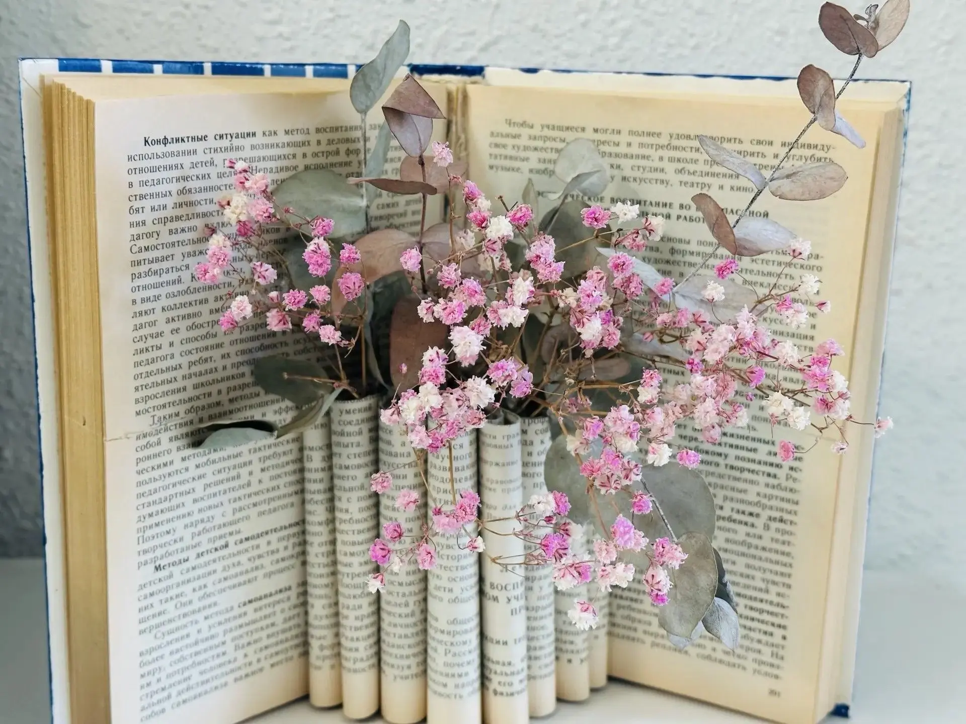 📚«ЭкоЦентр» открыл 23 полки книгообмена в абонентских участках 5 регионов ЮФО

🌿На юге страны реги