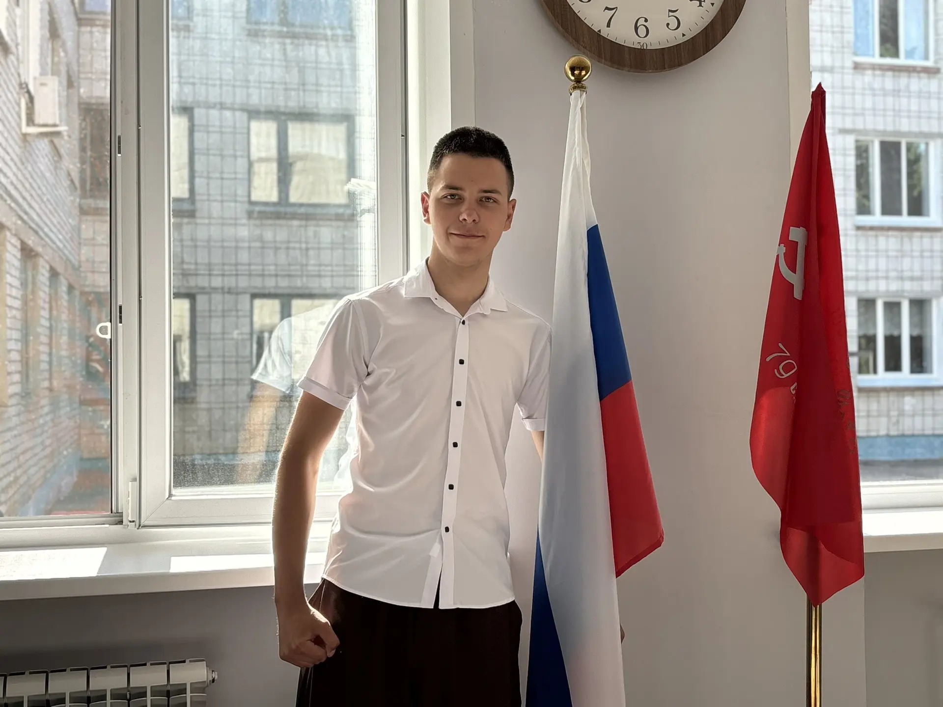 Начало недели 🔥

📌 15 июня в нашем колледже прошла утренняя линейка, на которой состоялось торжест