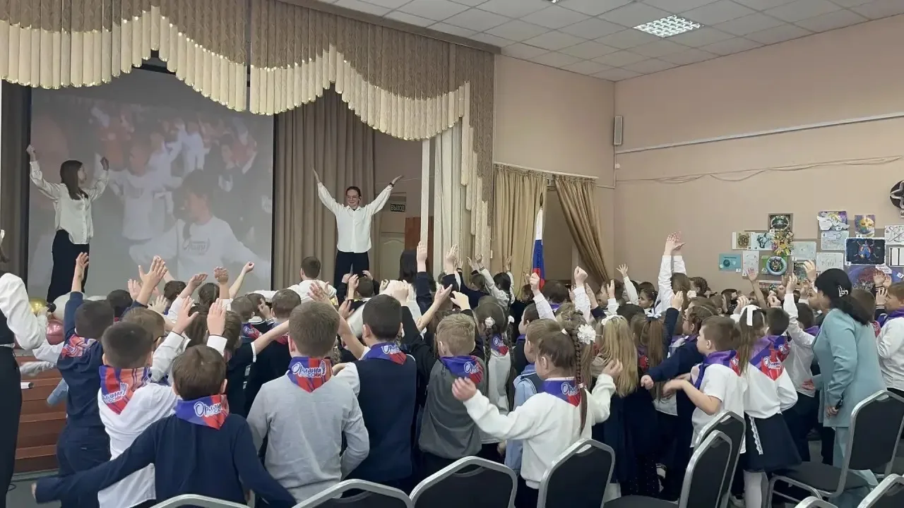 🇷🇺ОРЛЯТА РОССИИ🇷🇺  Внимание всем, всем, всем!  18 февраля в нашей школе прошло важное событие — торж