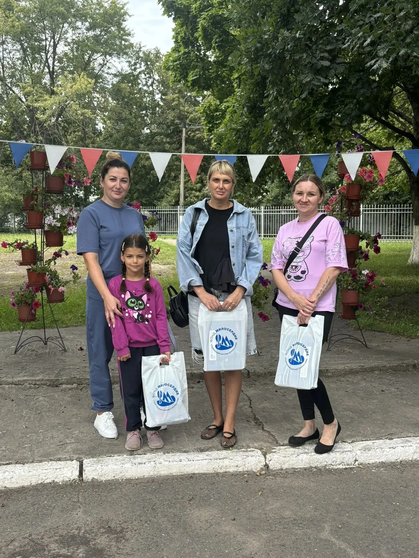 ☀️ Снова за парту — но не с пустыми руками! Сегодня наши ученики 1–4-х классов школы №1...