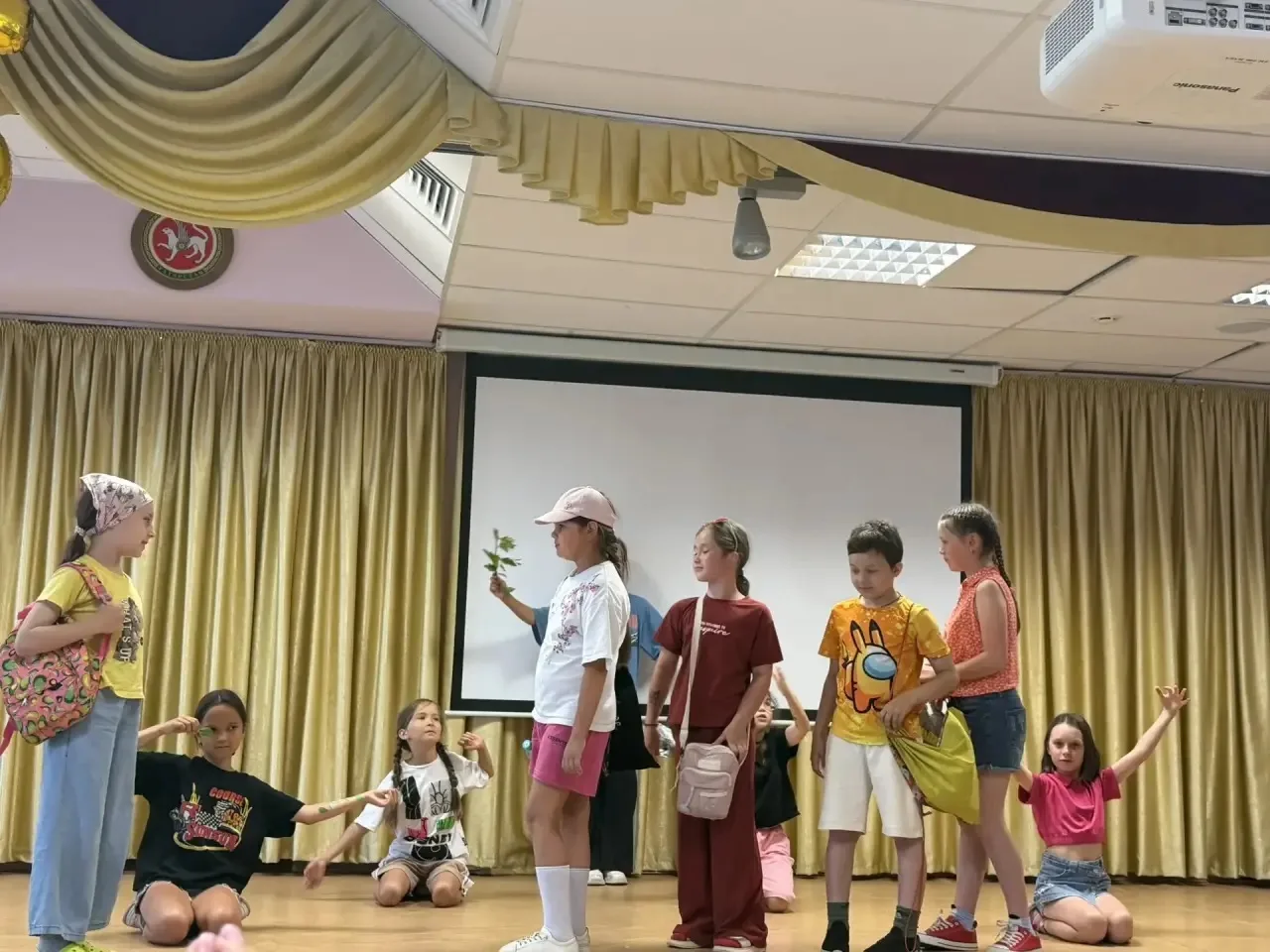 🌿 Мероприятие в пришкольном лагере "Радуга"

Сегодня, 15 июня, в пришкольном лагере "Радуга" прошло