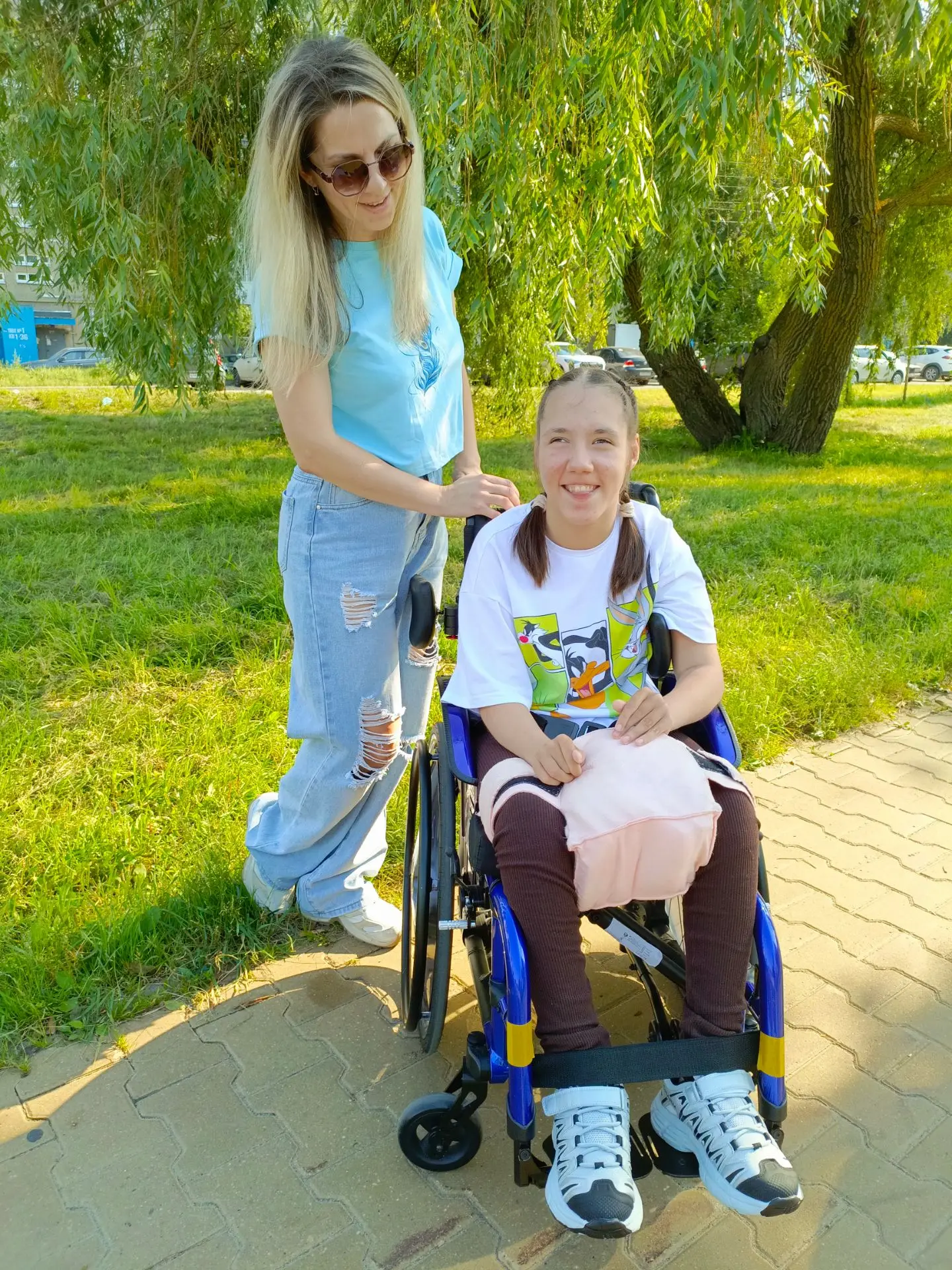 Последний жаркий день у нас в городе, решили провести его на улице 🤗