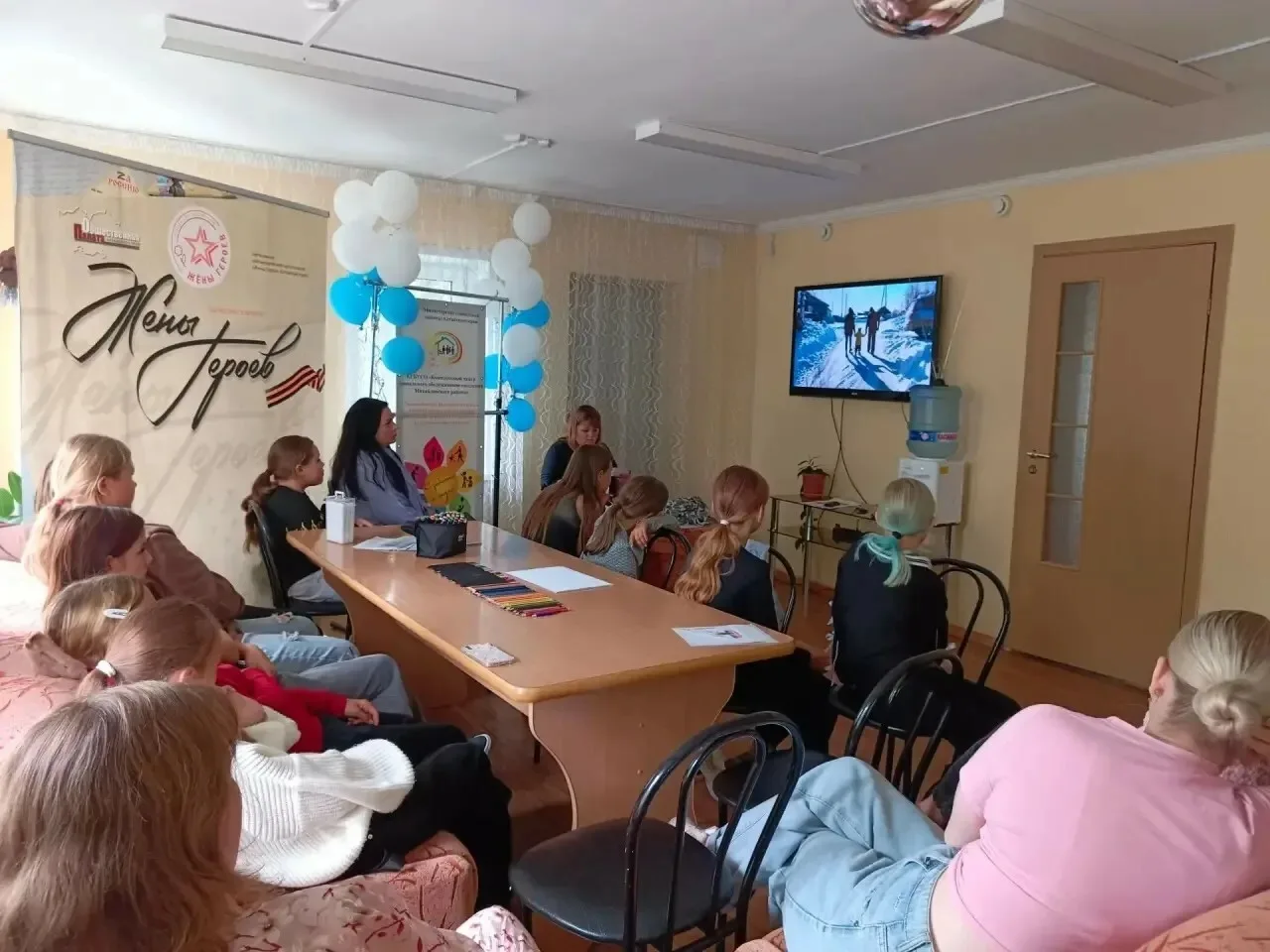 Урок мужества: нитью памяти, тепла и поддержки🌟