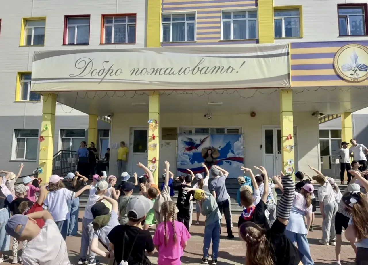 ✨ Энергия, знания и командный дух: ещё один яркий день в лагере «Пространство открытий»...
