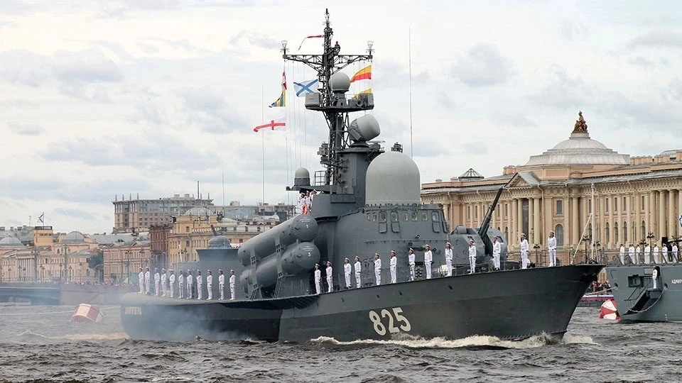 Поздравляем с Днём Военно-Морского Флота!

Этот праздник отражает мужество военных моряков и славную