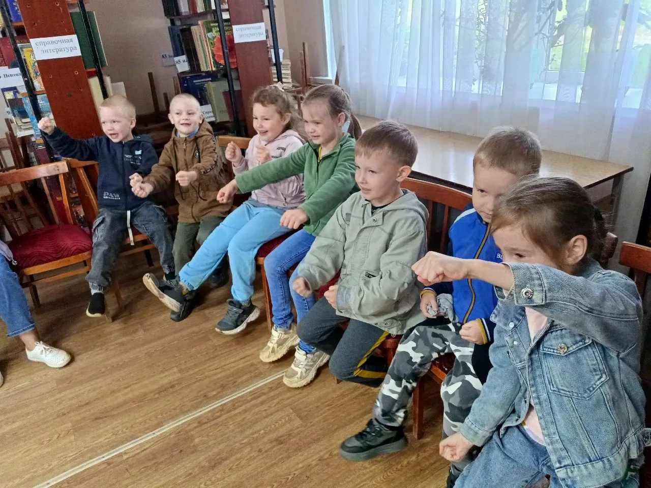 В Унинской Центральной библиотеке для воспитанников  детского сада «Ручеёк» прошла игро...