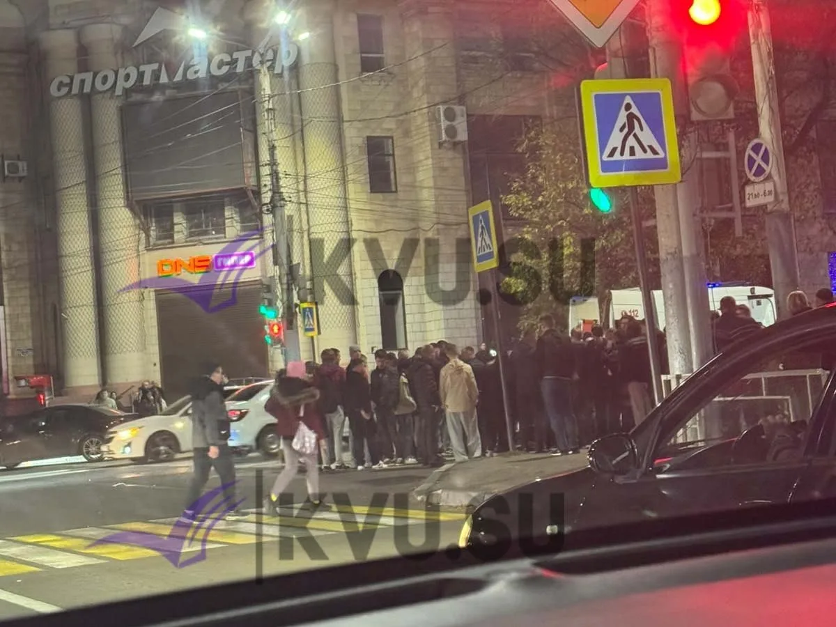 В Шахтах двое подростков попали в больницу после поездки на мотоцикле. Авария случилась...