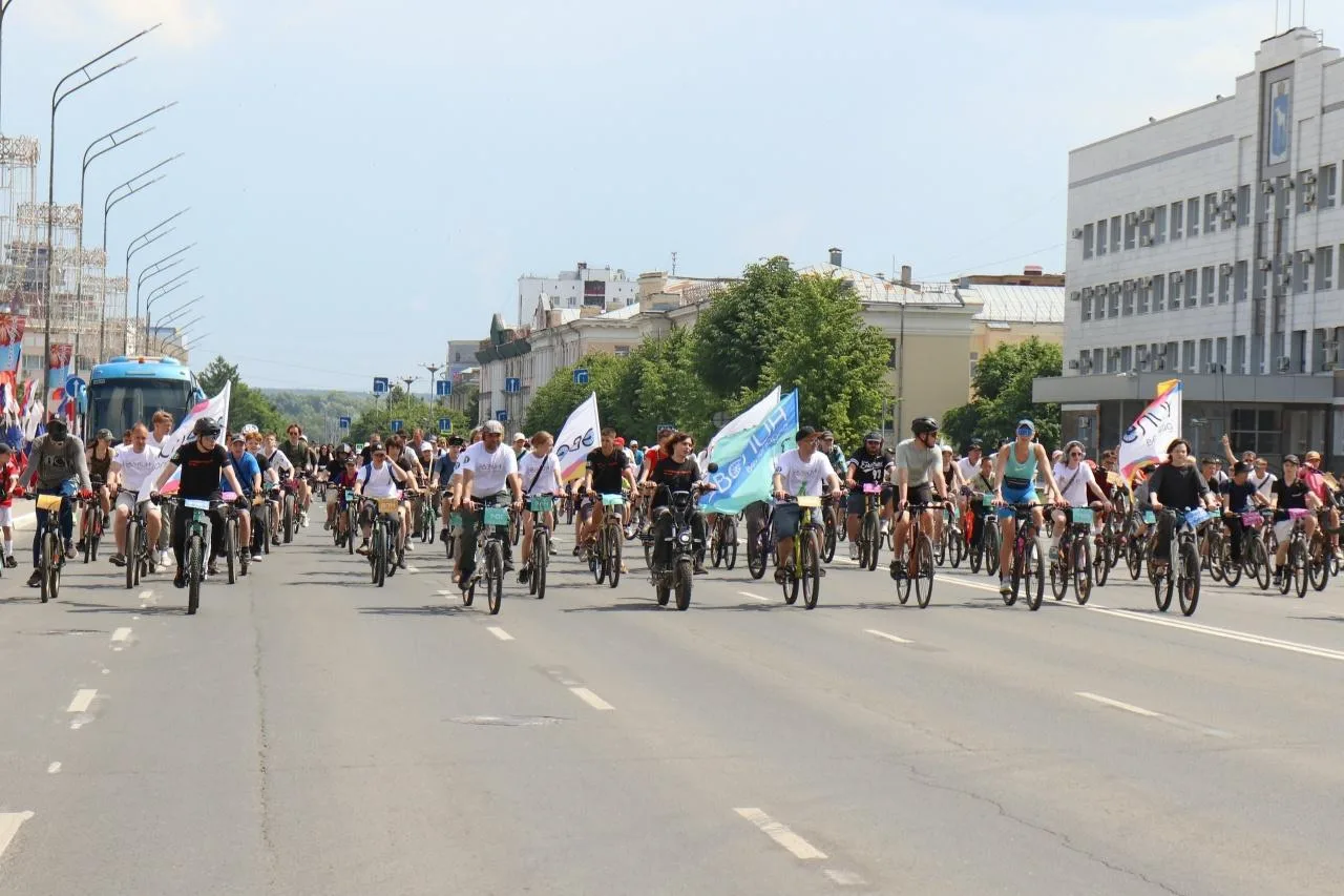 🚴‍♂️ В велопараде «Эвелин» в Йошкар-Оле приняли участие более 2500 участников, рассказали в мэрии с