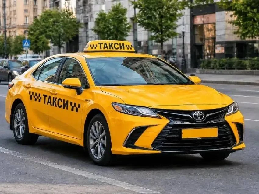Новые доплаты могут получить таксисты с 1 октября