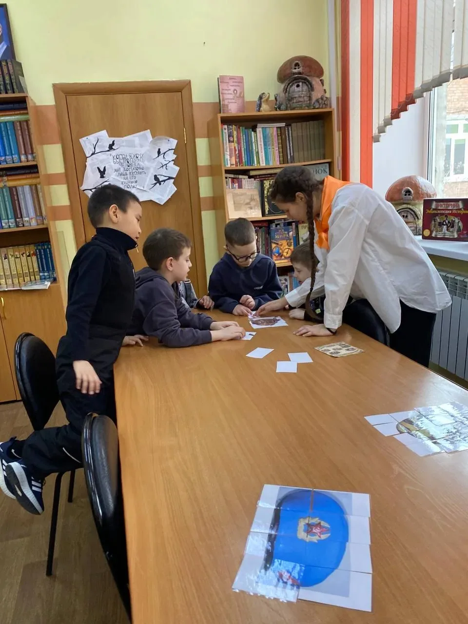 В пятницу наша школа приняла гостей, которые являются нашими давними друзьями. В преддверии Дня Защи