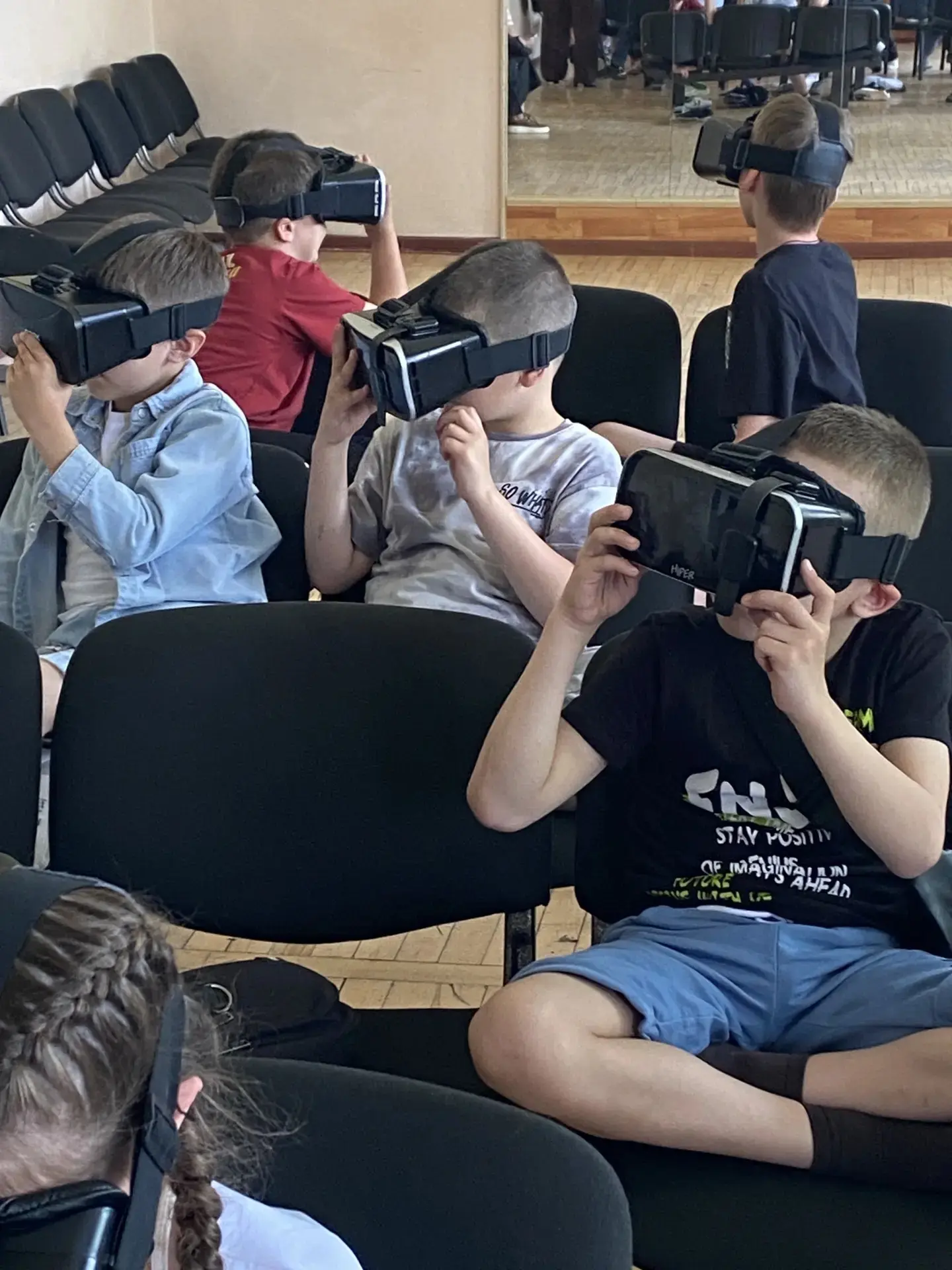 🎬✨ В гости к нашему лагерю на этой неделе заехал 3D-кинотеатр, и мы все вместе совершили невероятно