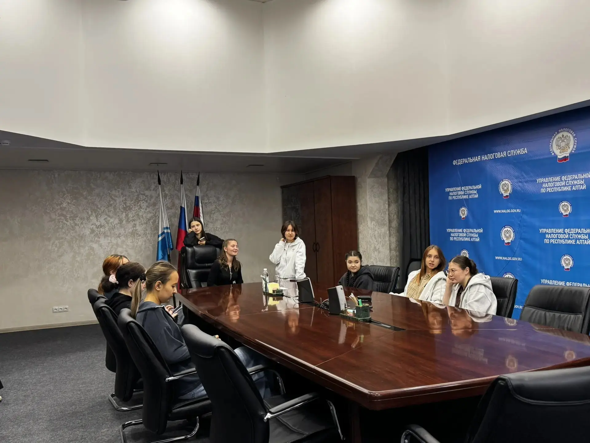 ✅Студенты политехнического колледжа посетили с экскурсией местное отделение Федеральной налоговой сл