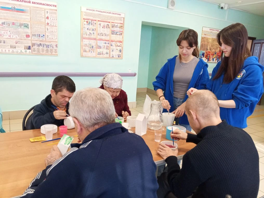 Сегодня студенты политехнического колледжа г. Мамадыш навестили наших подопечных с праздничным визит