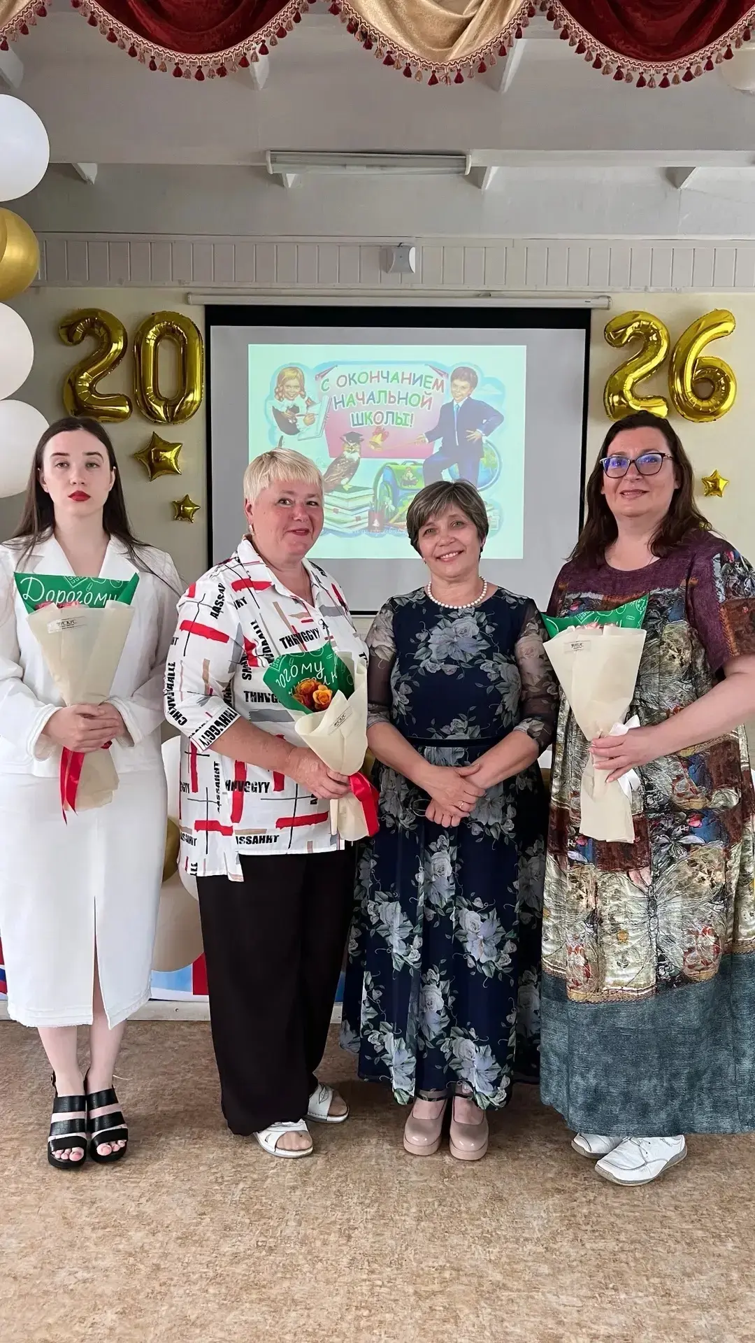 Май. Время расправлять крылья. Сезон выпускных объявляется открытым! ✨