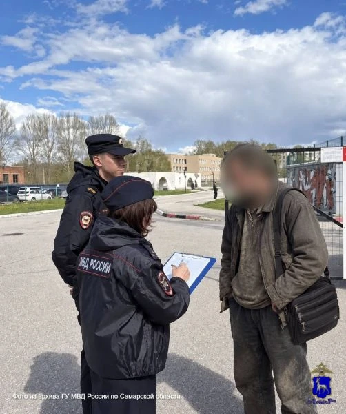 В Жигулёвске полицейские задержали подозреваемого в незаконном хранении запрещенных вещ...