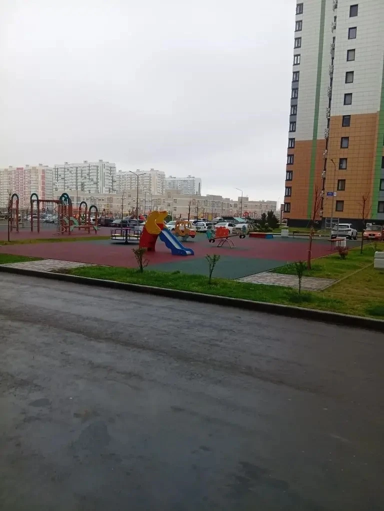 Уважаемые  жители наших МКД!  Делимся фотоотчетом📸 об уборке по адресу: ул.Ленина,б-р Босфорский   ✅