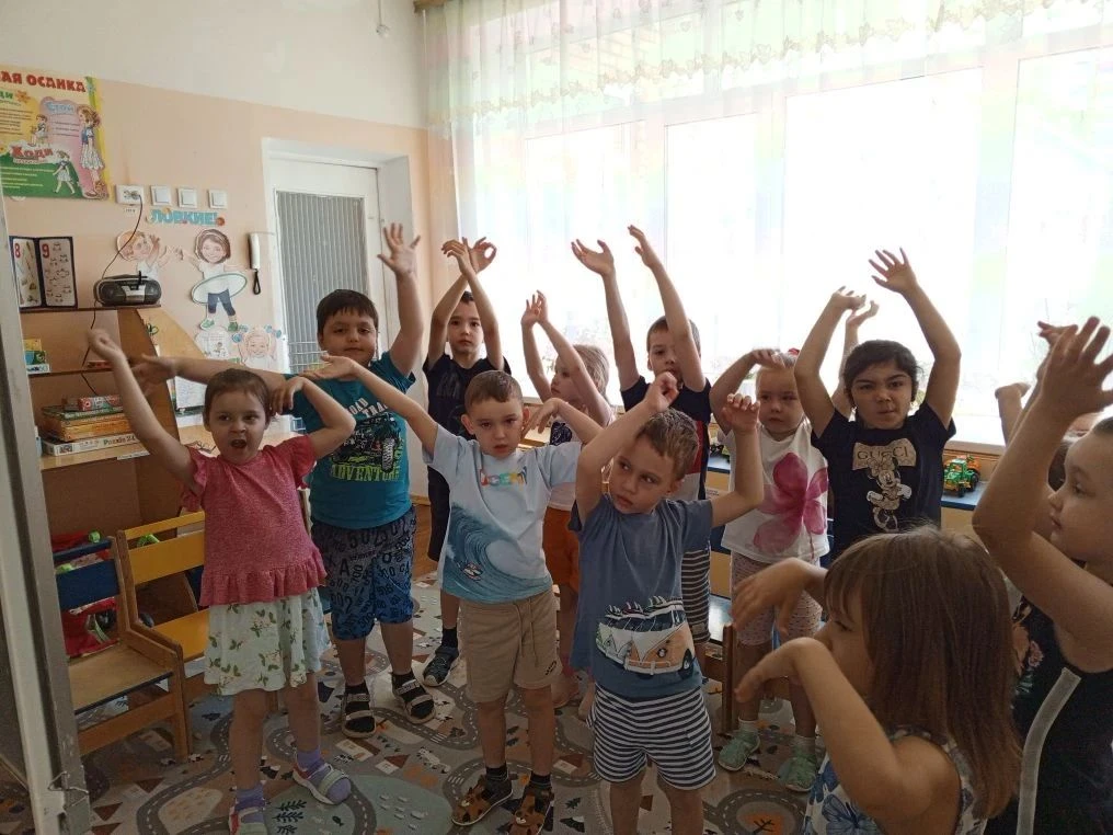 Дошкольное отделение: детский сад "Журавушка" ❤
Разучивание стихотворения Е. Трутневой "Что такое ле
