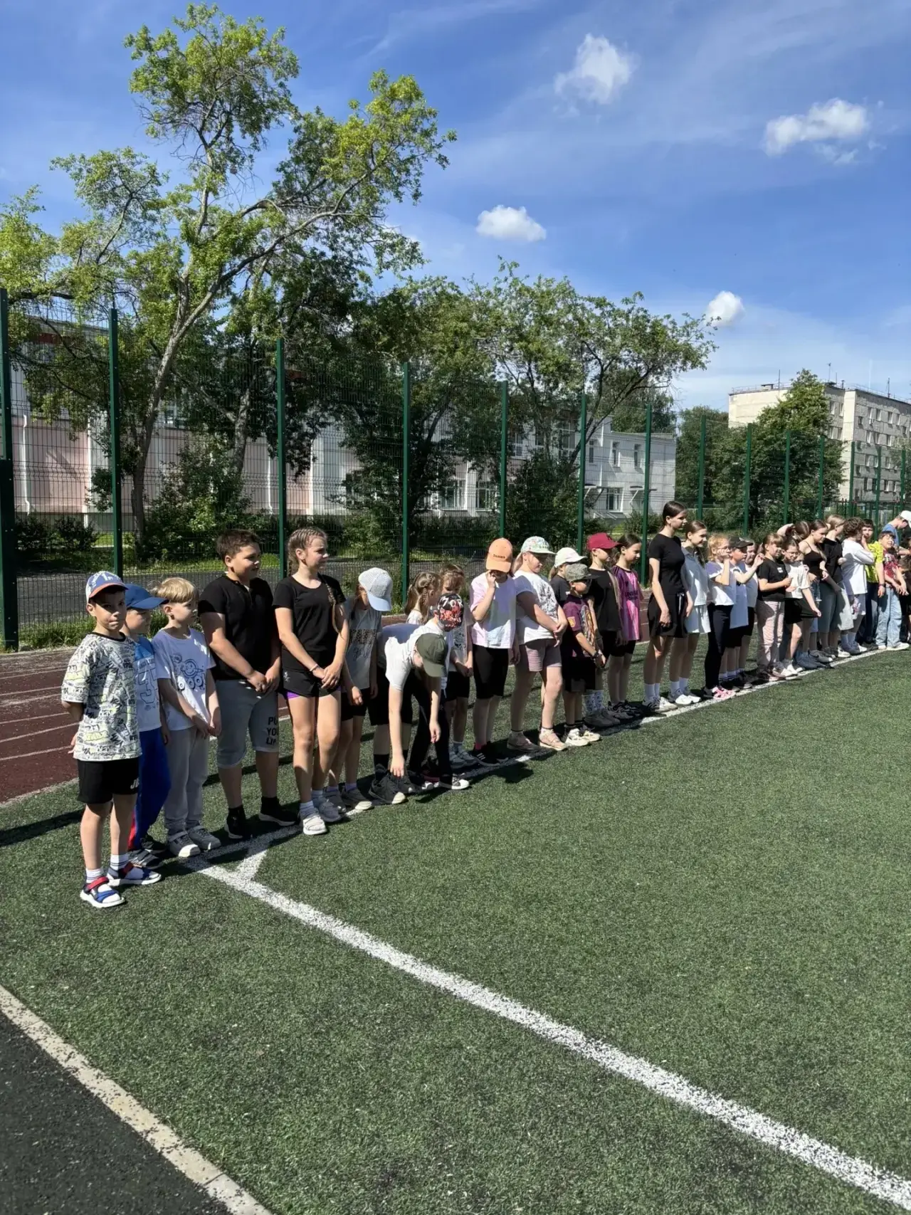 Сегодня на базе МАОУ СОШ № 83 состоялось выполнение нормативов ГТО! 💪   

Наша школа была представл