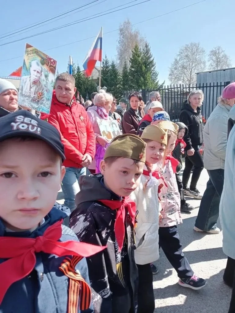 9 мая наши ребята, приняли активное участие в акции "Георгиевская ленточка". Ими было в...