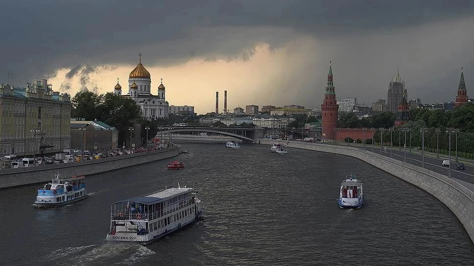 🧊 В Москве и Подмосковье объявили оранжевый уровень погодной опасности — ночью и утром...