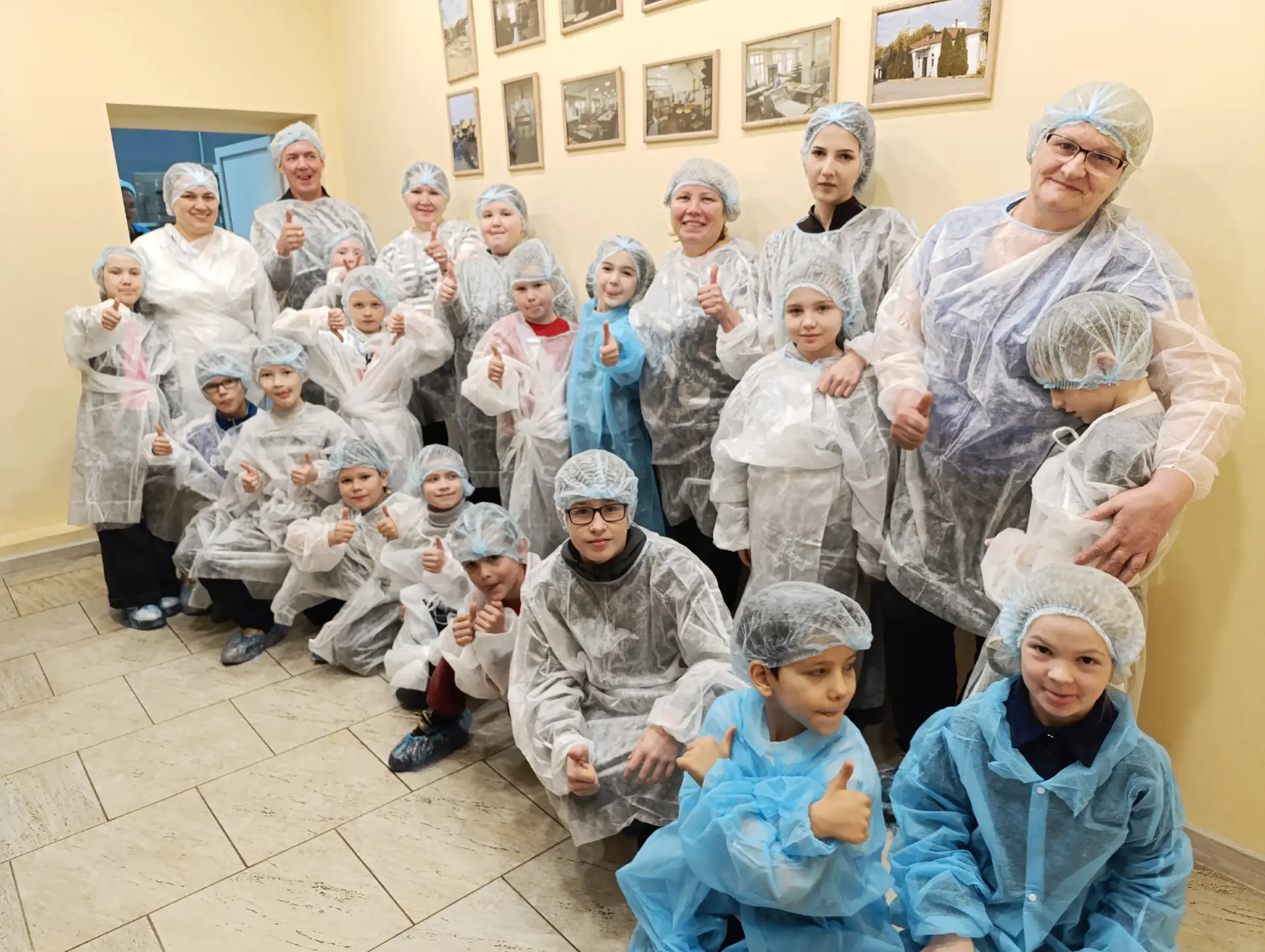 Сегодня обучающиеся 1"А" и 3"Б" классов, учителя Антонова Н.А. и Булатова И.А., совершили увлекатель