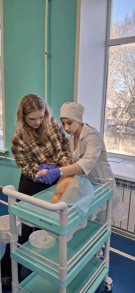 Профессионалы-2026 🍀💉 Обучающиеся гимназии 3, которые планируют связать свою жизнь с медициной, под 