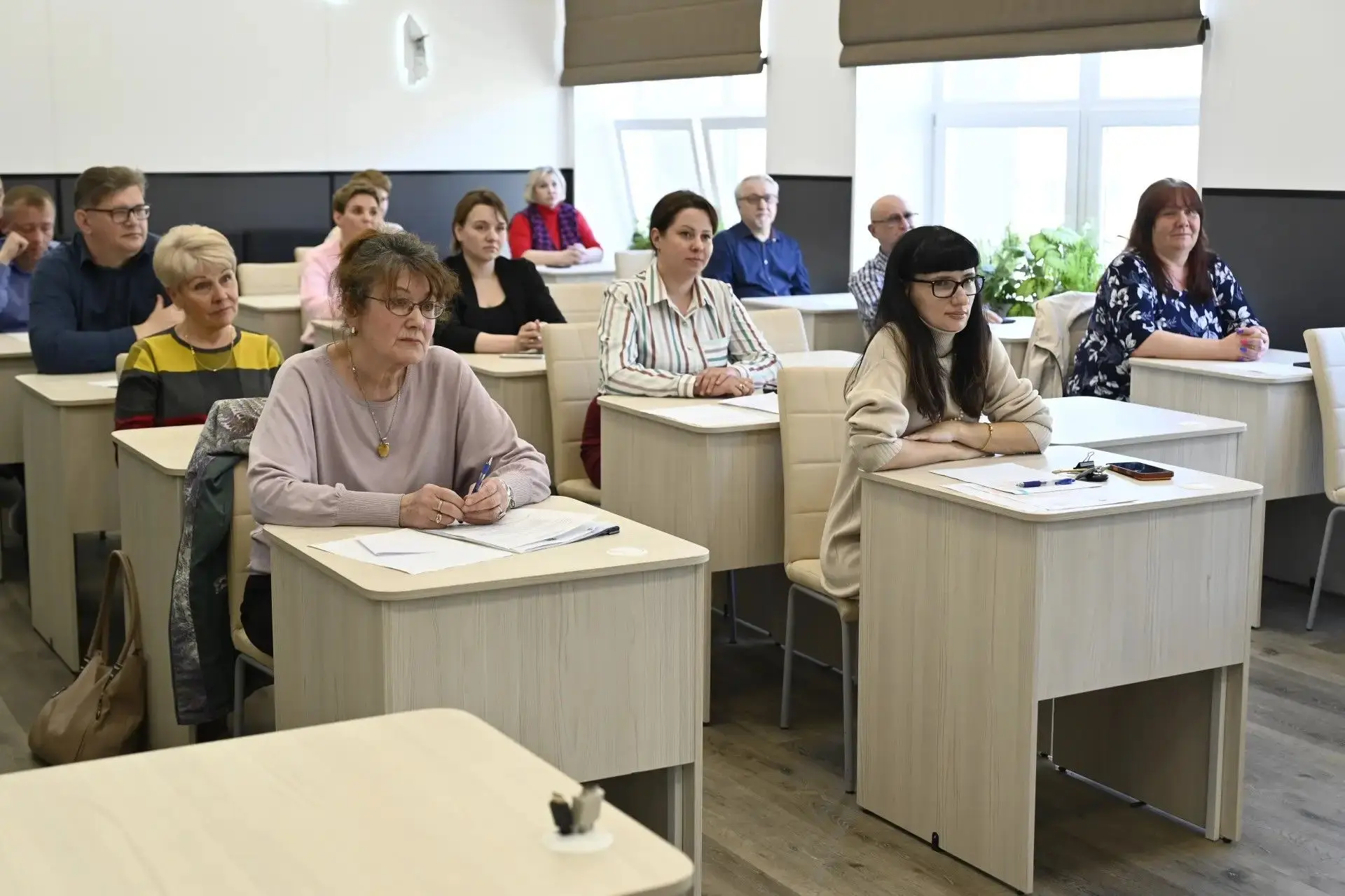 Владимир Евменьков:  Провел заключительное перед отпускным сезоном заседание Общественного совета.  