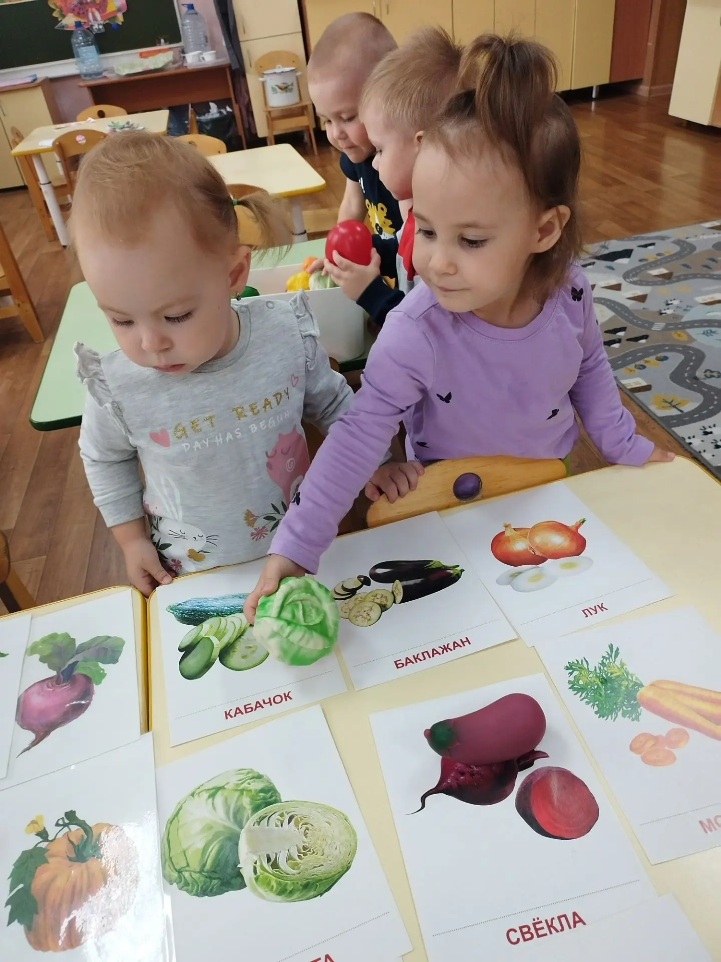 Маленькие хозяюшки и хозяева: консервируем овощи!